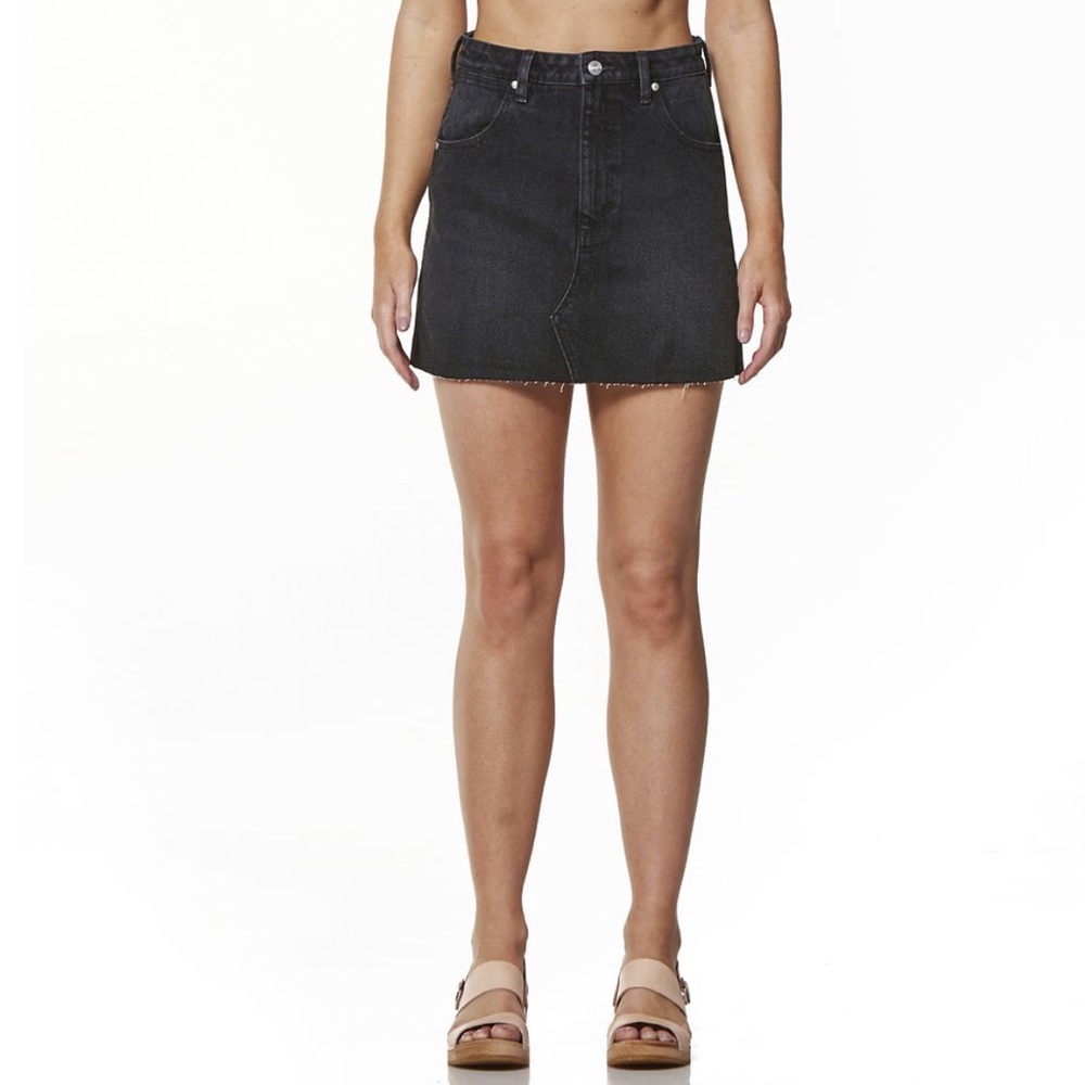 🖤 Black Jean Hi-Waisted Mini Skirt 🖤